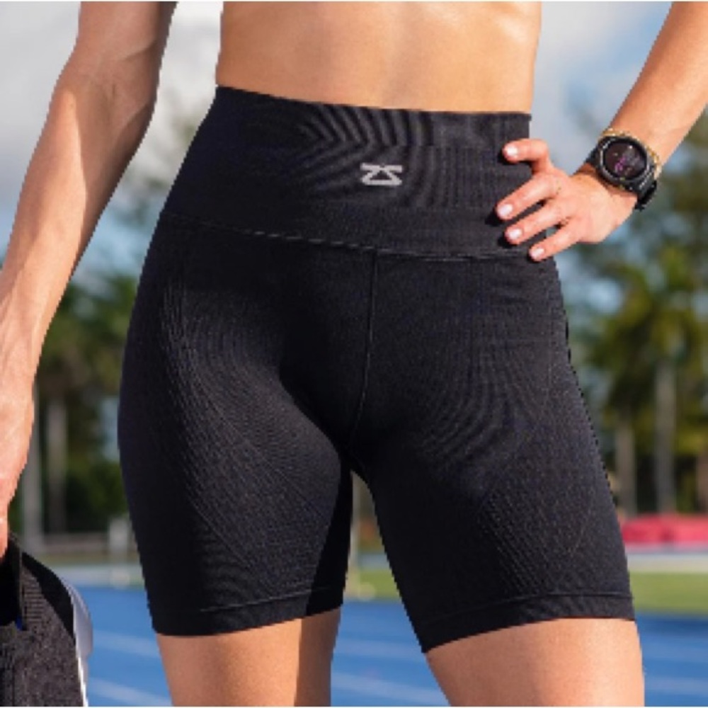 Zensah Seamless Pocket Bike Compression Shorts Women’s Large